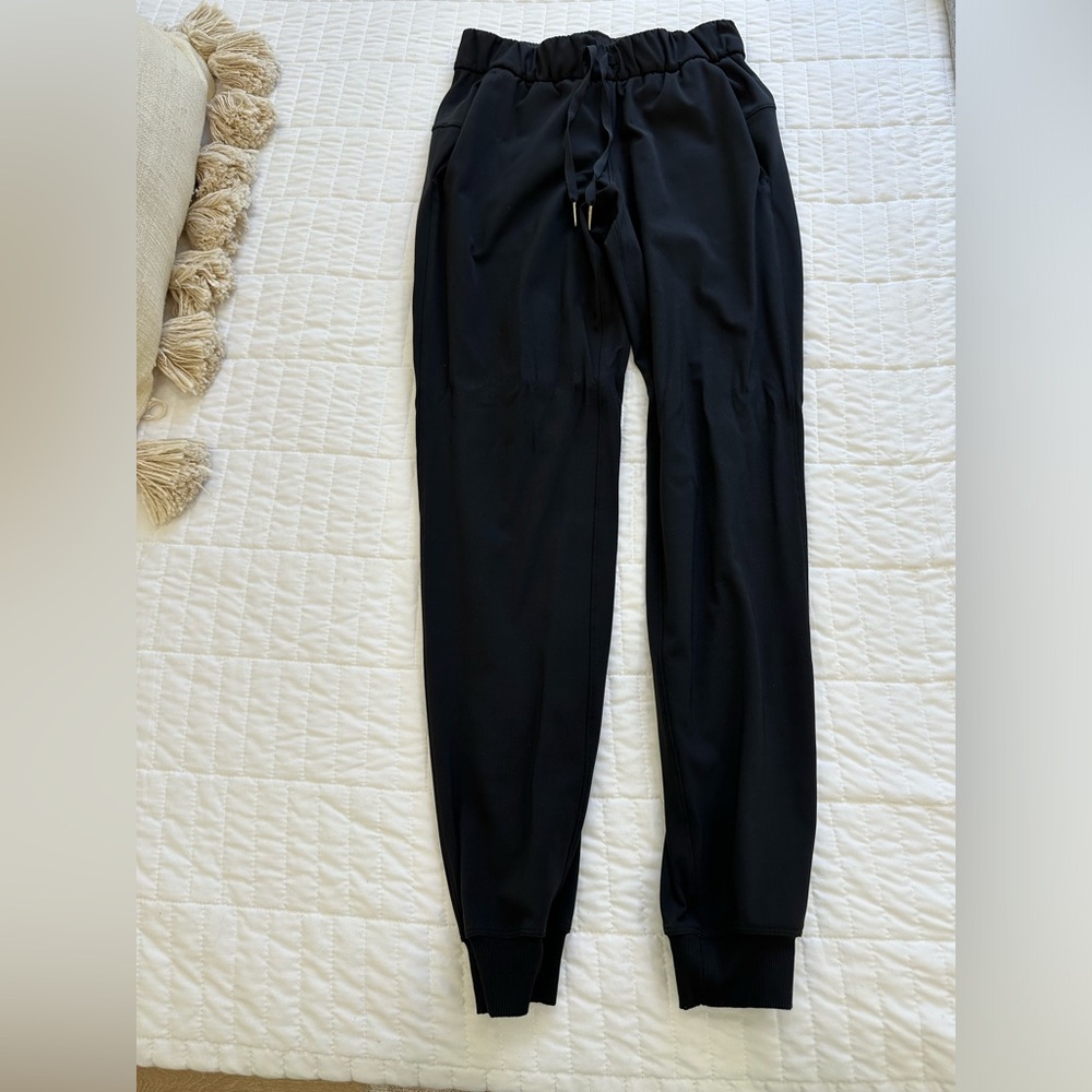 Lululemon joggers